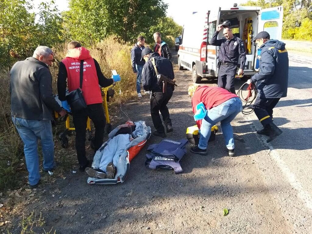 Пассажир легкового авто погиб, водитель - сильно пострадал