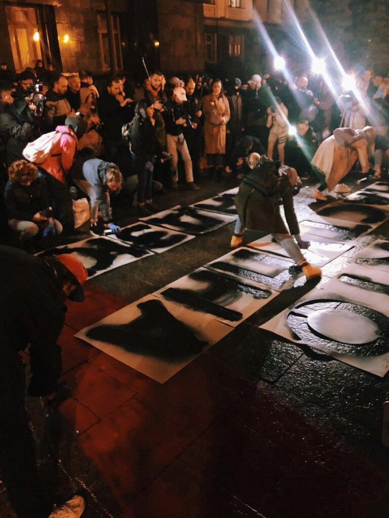 Под ОП устроили акцию из-за убийства Гандзюк