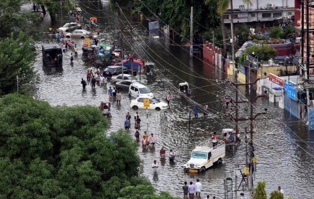 В Індії сильна повінь вбила понад 100 осіб