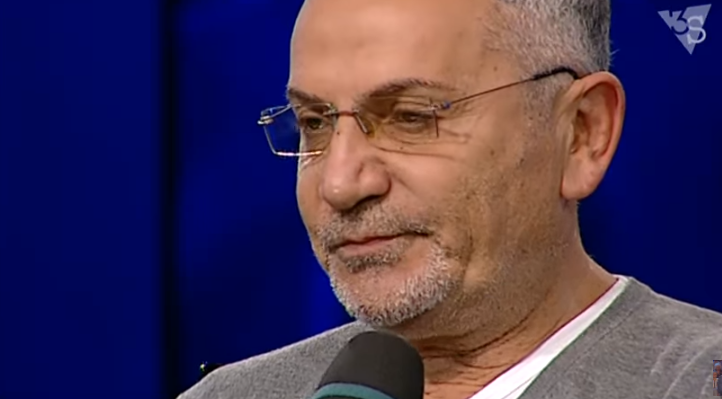 Савик Шустер на пресс-конференции