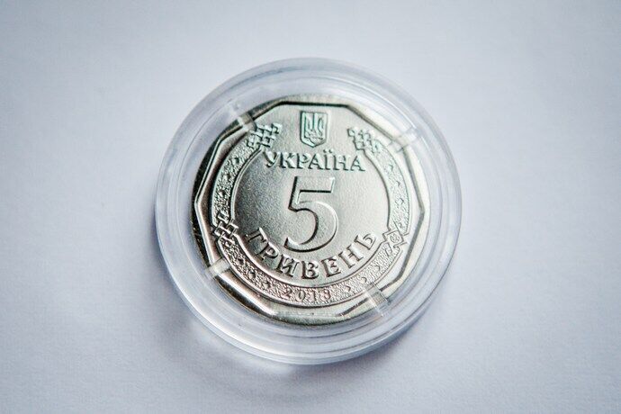 Монета 5 гривен