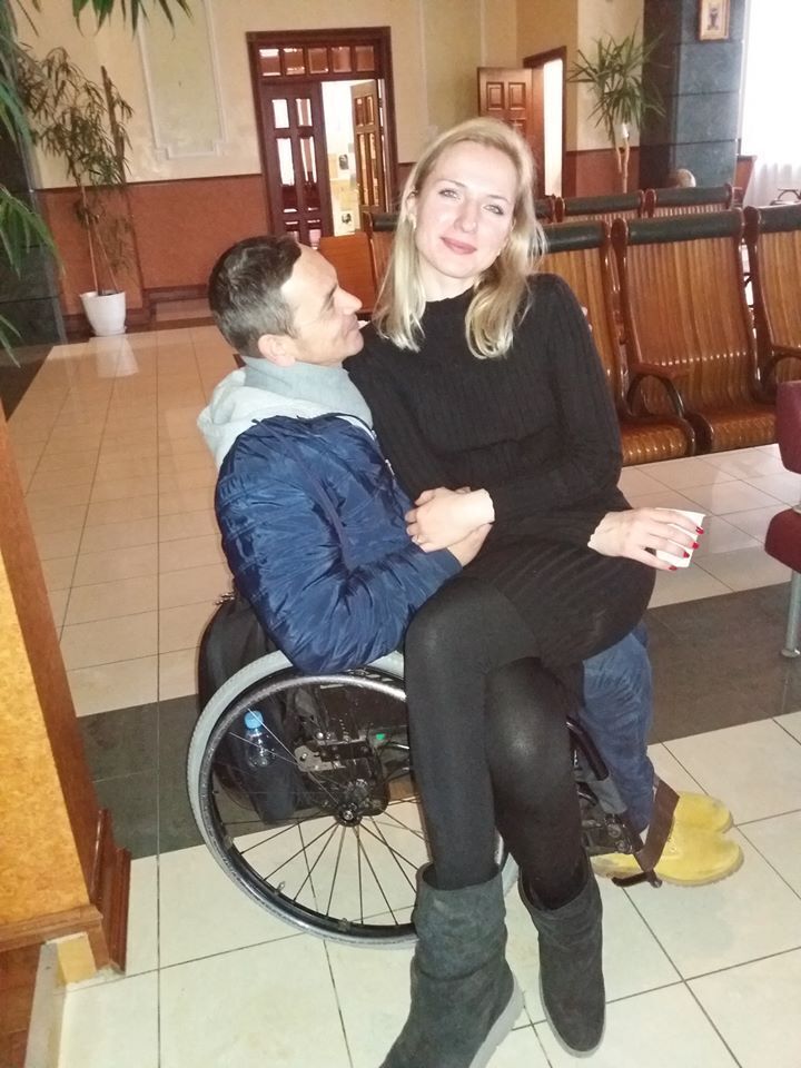 Ветеран АТО со своей возлюбленной обвенчались прямиком в здании Центрального железнодорожного вокзала Киева