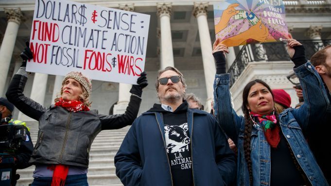 Хоакин Феникс на митинге против изменений климата