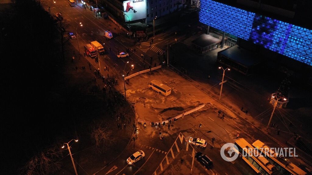 Обварились 10 человек: все подробности, фото и видео о шокирующем ЧП в Ocean Plaza