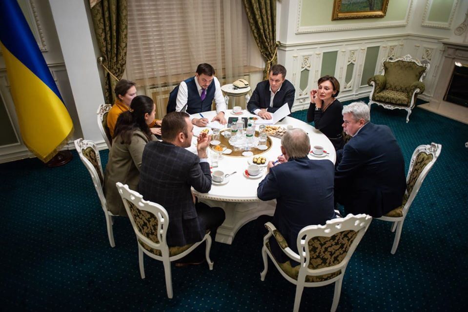 Встреча премьера Алексея Гончарука, министров и представителей Национального банка Украины