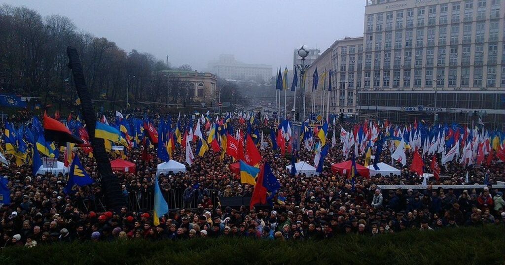 Євромайдан опинився під законодавчою забороною