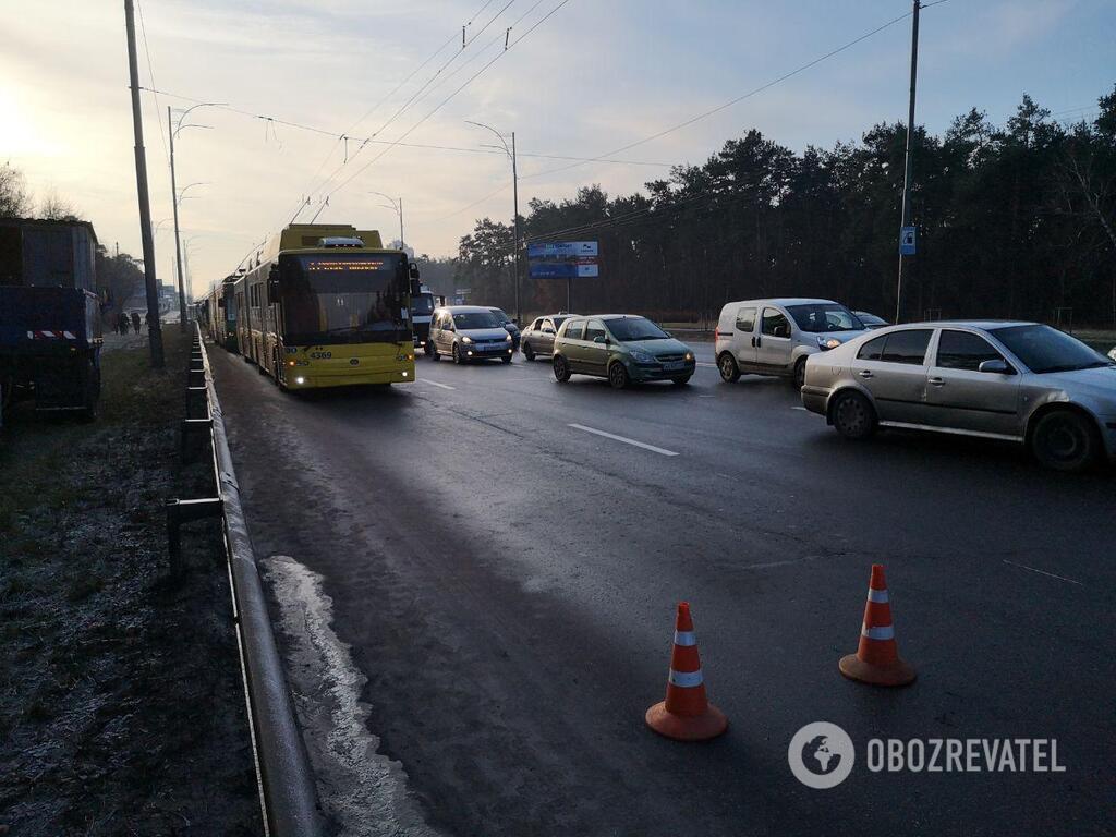 ДТП на ул. Братиславской в Киеве