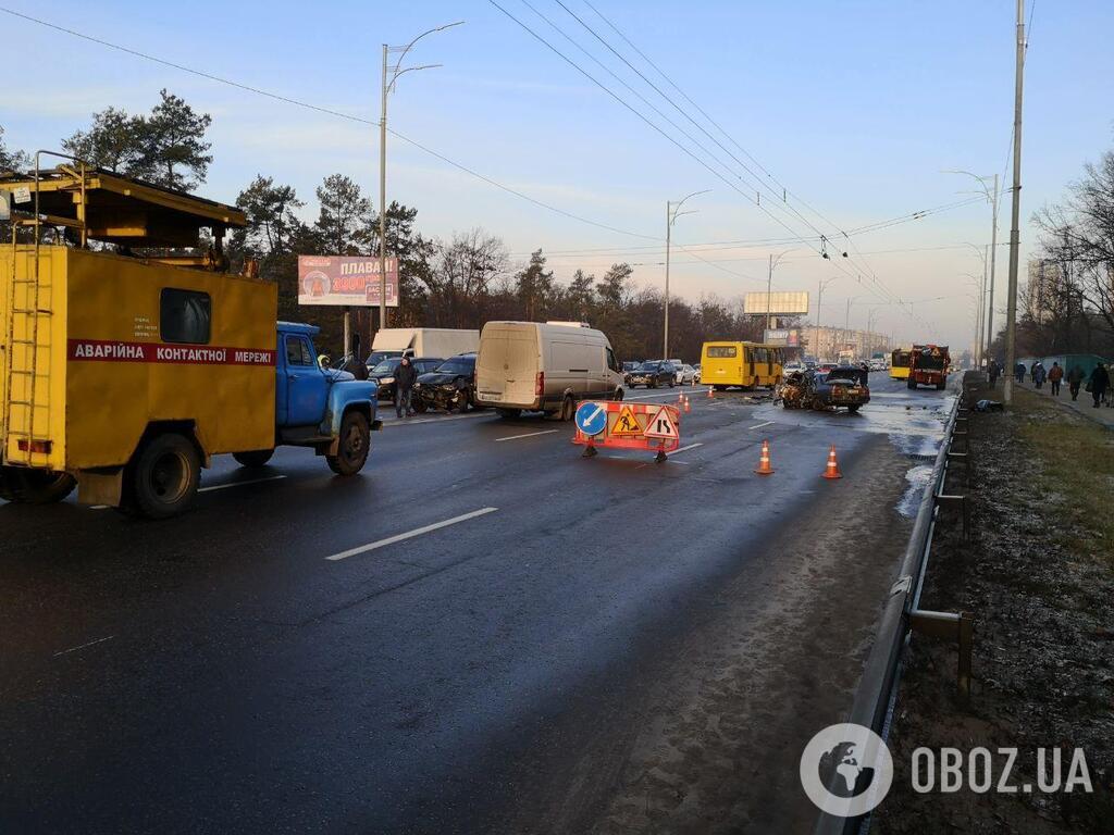 ДТП на вул. Братиславській у Києві