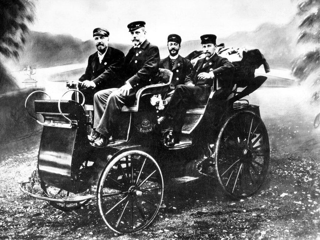 В кінці XIX століття NW Präsident виглядав майже так само, як будь-який інший автомобіль – за винятком однієї деталі