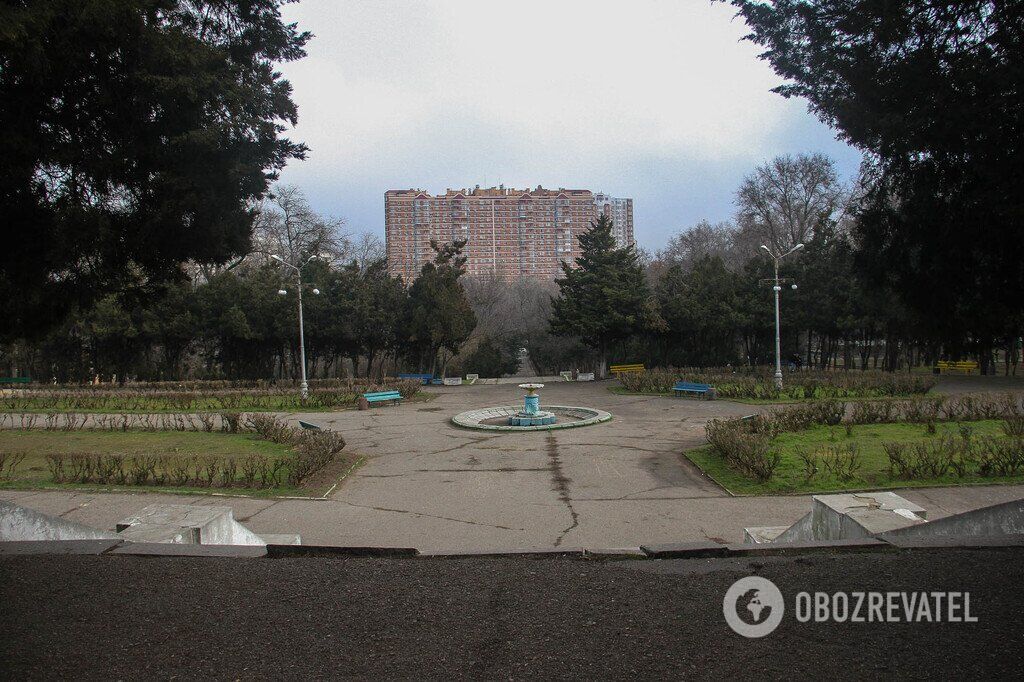 Зима не спешит в Одессу: фоторепортаж из старейшего городского парка