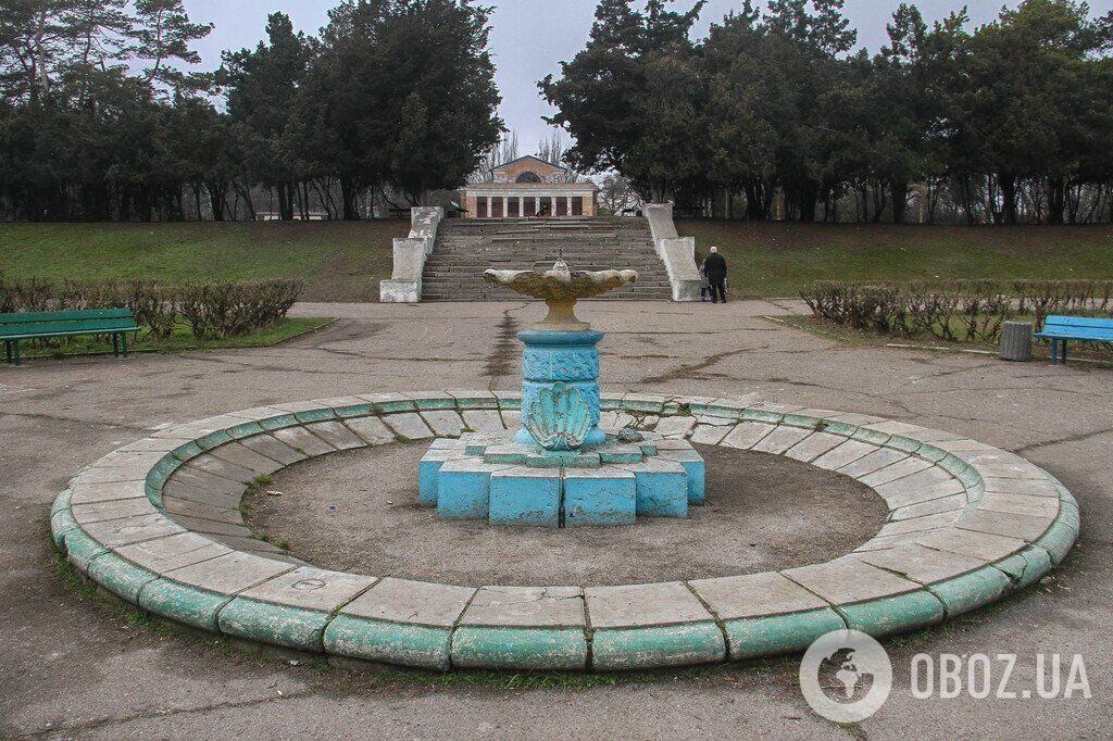 Зима не поспішає в Одесу: фоторепортаж з найстарішого міського парку