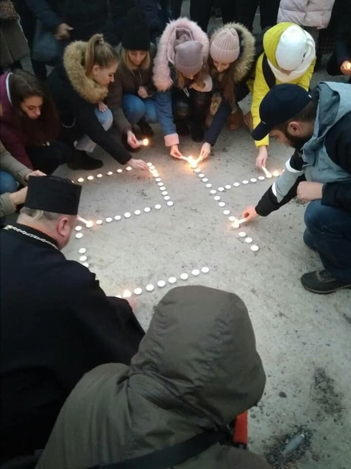 В Днепре почтили память защитников Донецкого аэропорта. Фото