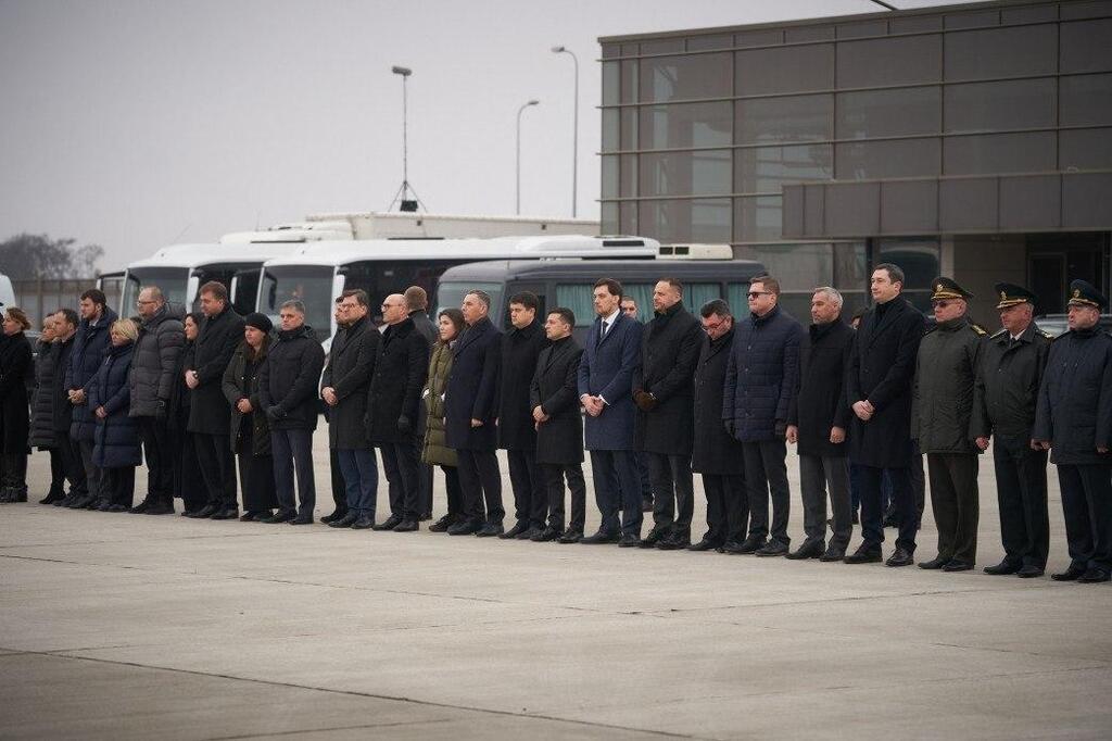 Борт с жертвами катастрофы самолета МАУ в "Борисполе"
