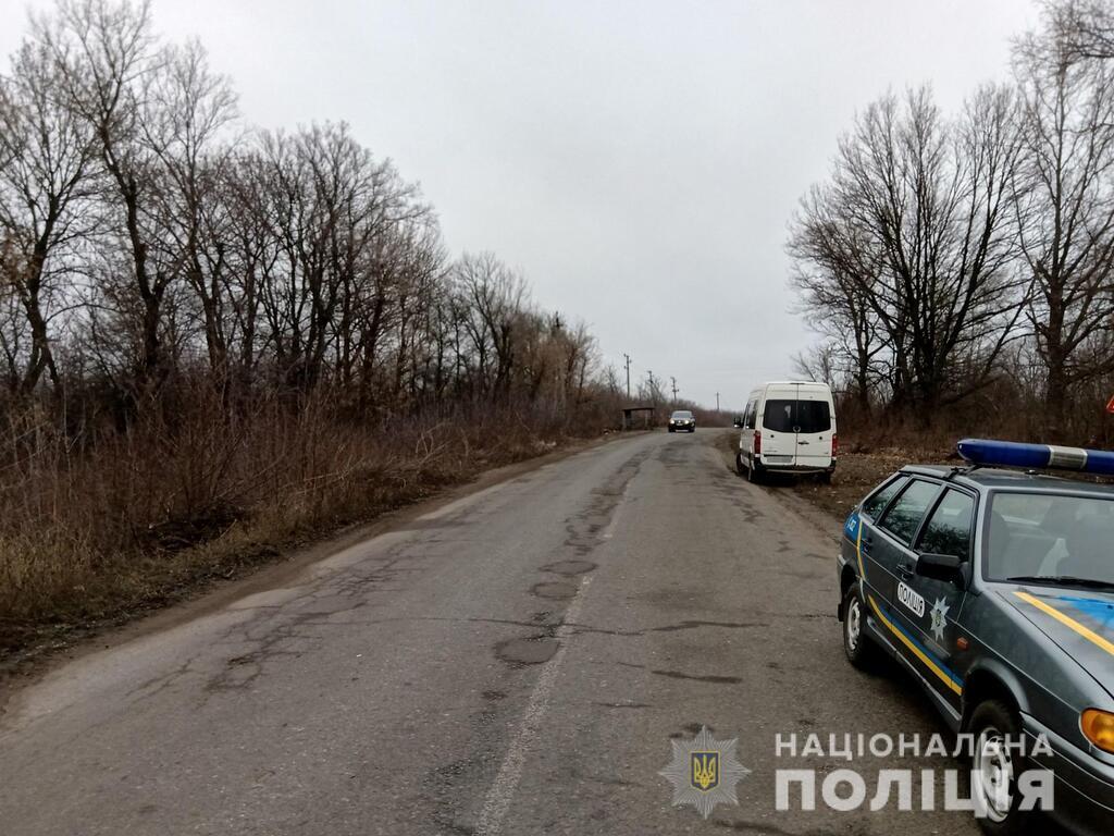 Под Харьковом водитель устроил смертельное ДТП и скрылся
