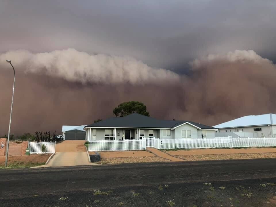 Пилова буря в Австралії