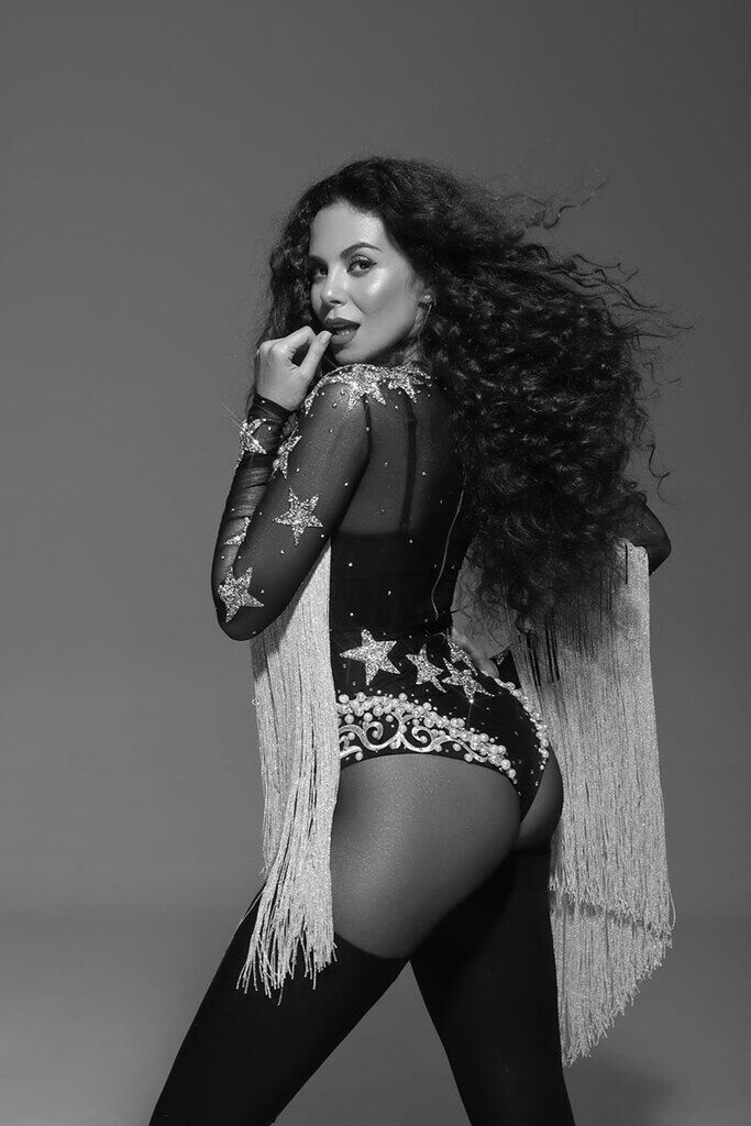 Каменских попозировала для Playboy в сексуальных образах: горячие фото