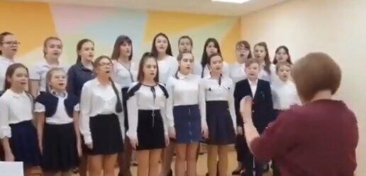 Дитячий хор зустрів Путіна піснею "Як добре, що ти комусь потрібен"