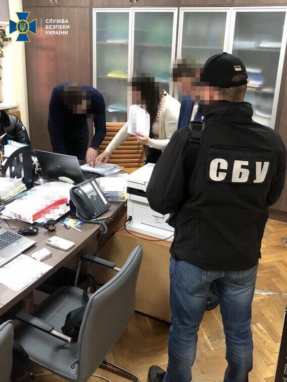 Чиновників Одеської ОДА спіймали на крадіжці 1,6 млн