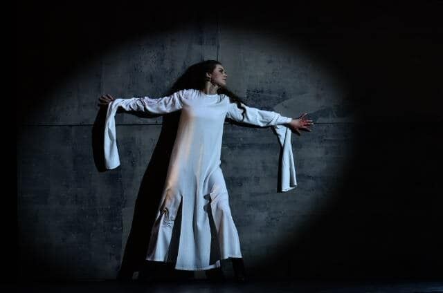 2 лютого на сцені Національної оперети відбудеться легендарна рок-опера "Біла ворона"