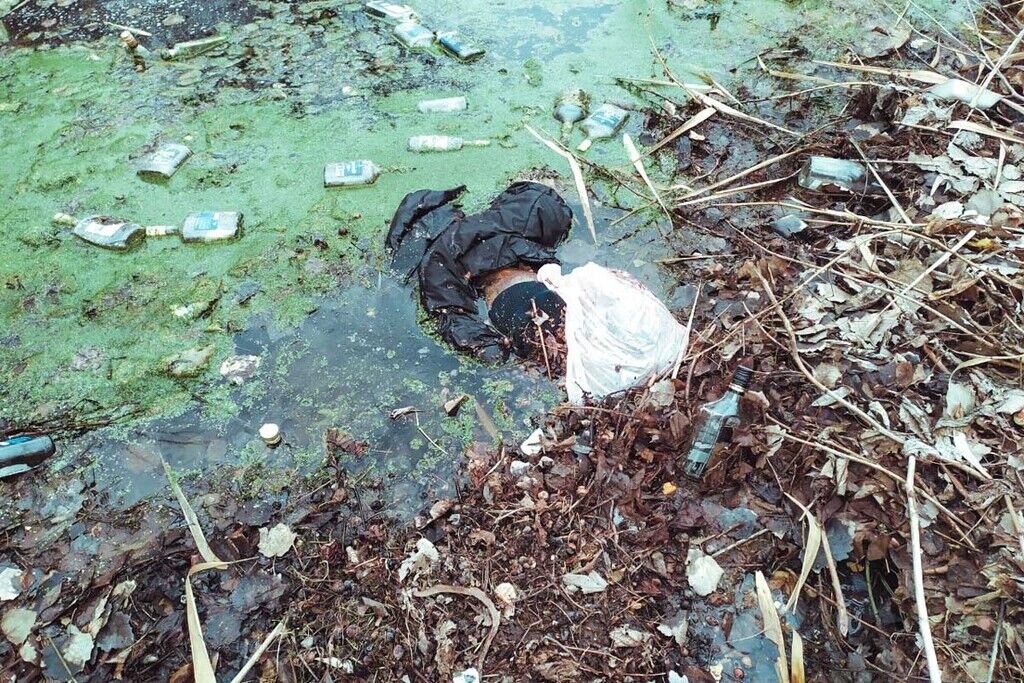 В озере Утиное на Позняках нашли тело мужчины