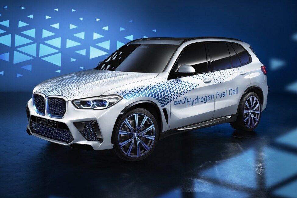 У BMW есть уже прототип водородного авто. Он построен на базе BMW X5