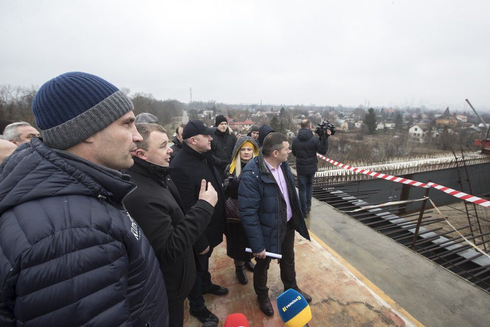 Відкриють до кінця року: Кличко показав, як будують Подільсько-Воскресенський міст