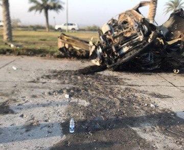 Обломки уничтоженного автомобиля, на котором перемещался Сулеймани