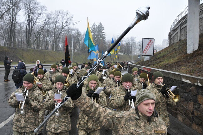 В Киеве прошел марш памяти Героев Крут