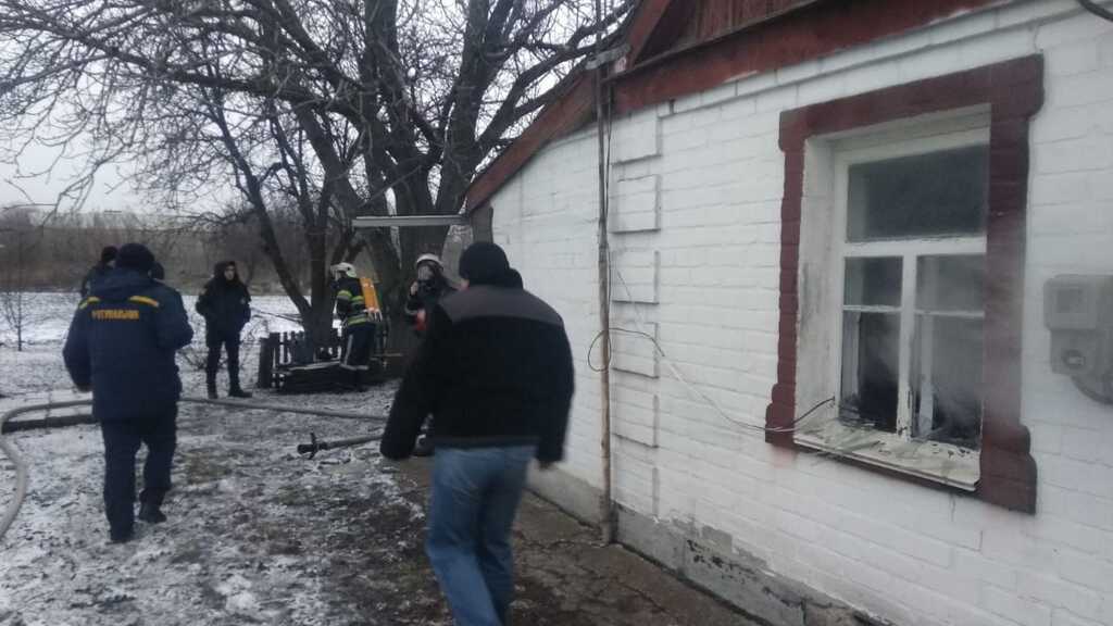 Под Днепром во время пожара в частном доме погиб мужчина