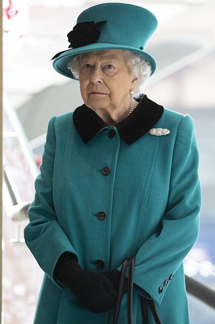 Как Маркл "увела" принца Гарри у Елизаветы: история конфликта в королевской семье