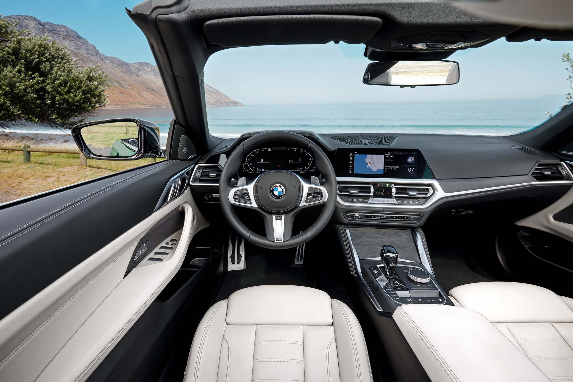 2021 BMW 4 Series Convertible. Фото: