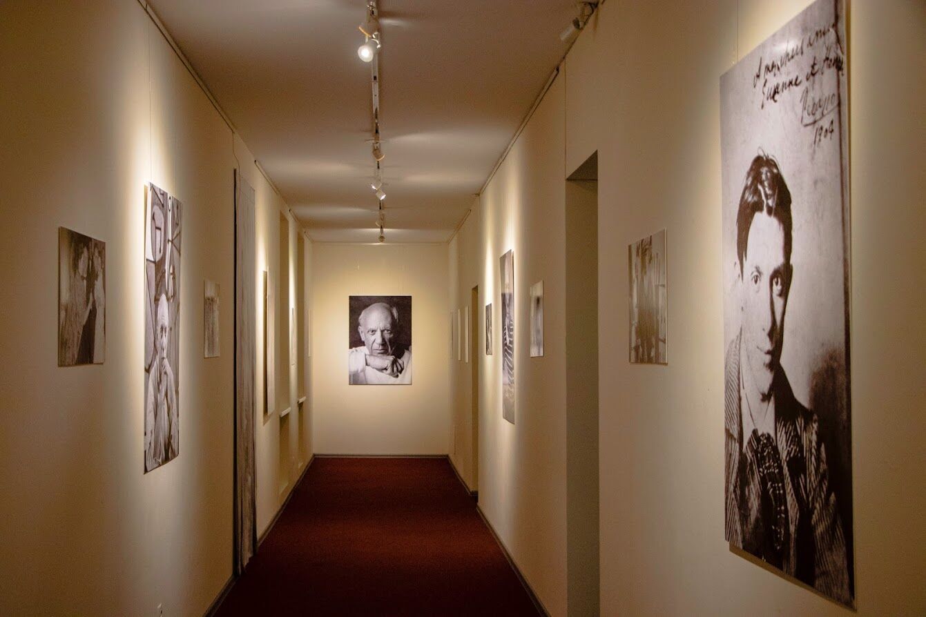 В Днепре открылась первая диджитал-выставка "Пикассо: периоды гениальности"