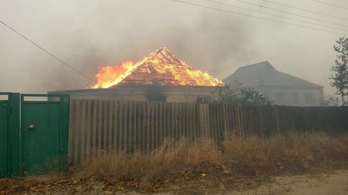 На вулиці Донецькій вогонь охопив практично всі будинки.