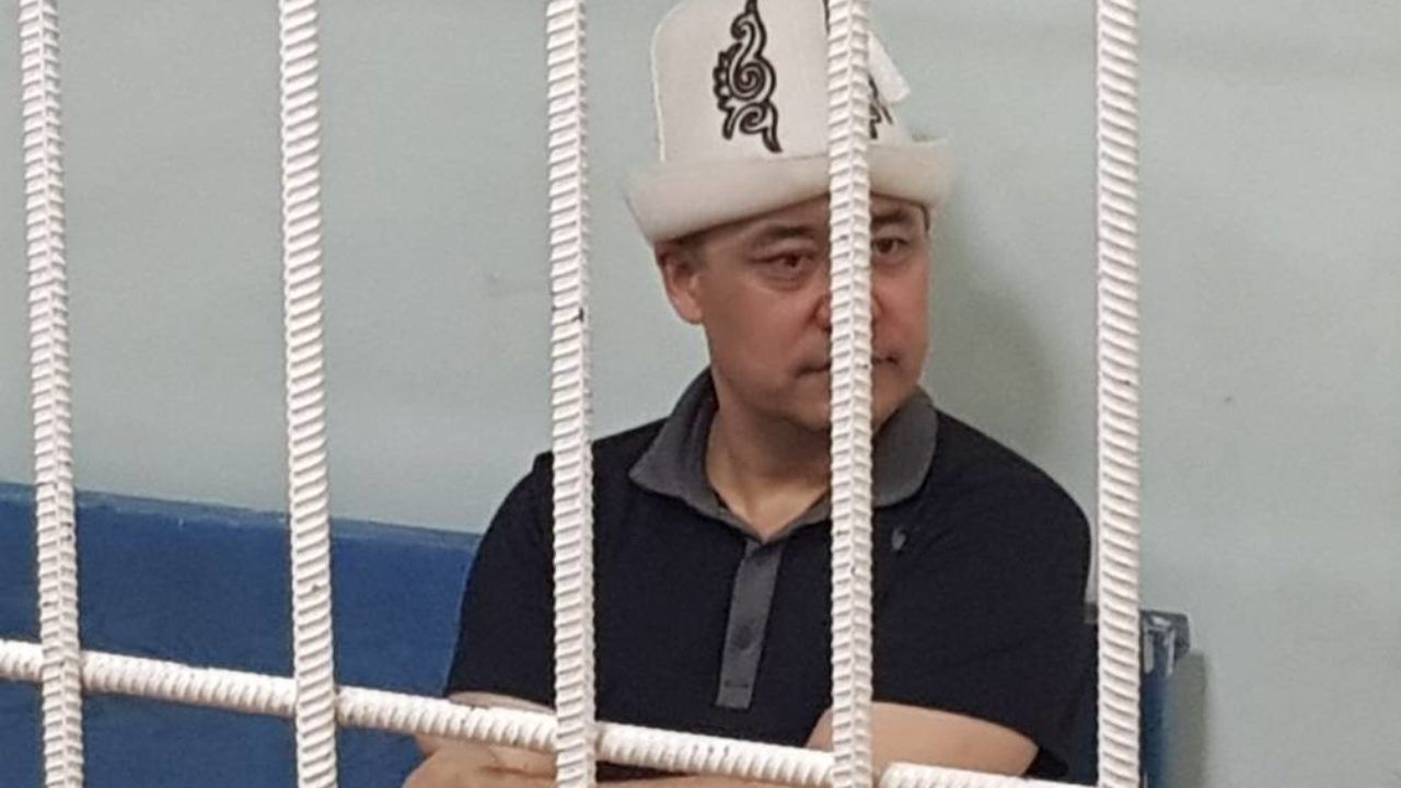 Садир Жапаров на засіданні суду.