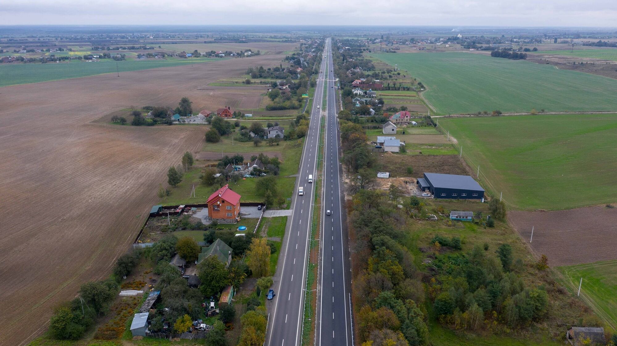 На Волині показали рівні дороги після ремонту. фото