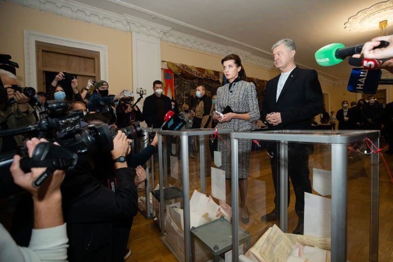 "Опрос Зеленского" – самая большая избирательная фальсификация в истории Украины – Порошенко