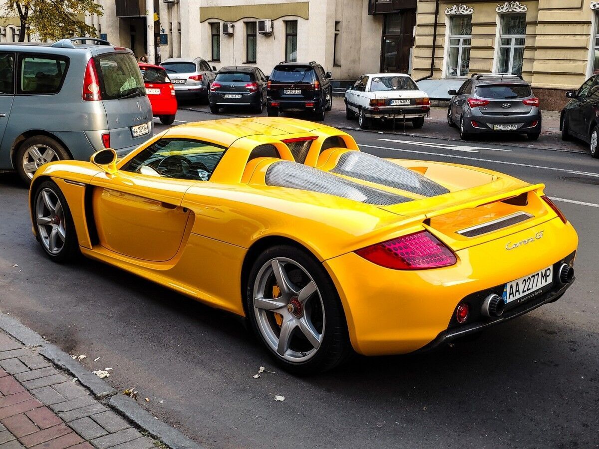 Porsche Carrera GT, помічений в Києві