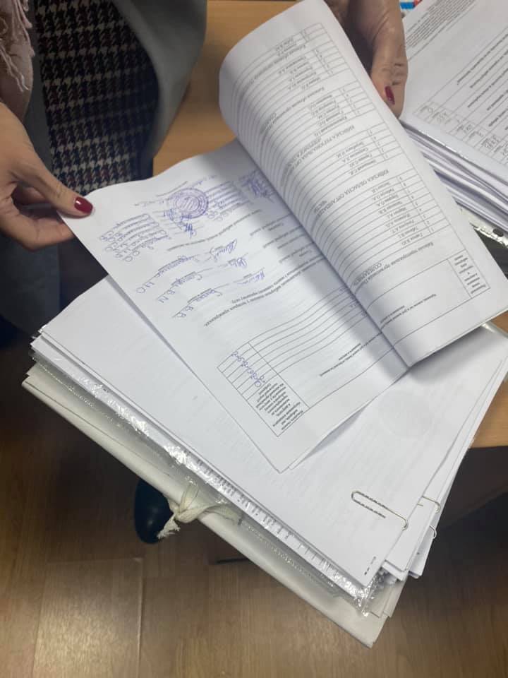 Сюмар обнаружила фальсификации на выборах в Борщаговской ОТГ: на нее напали
