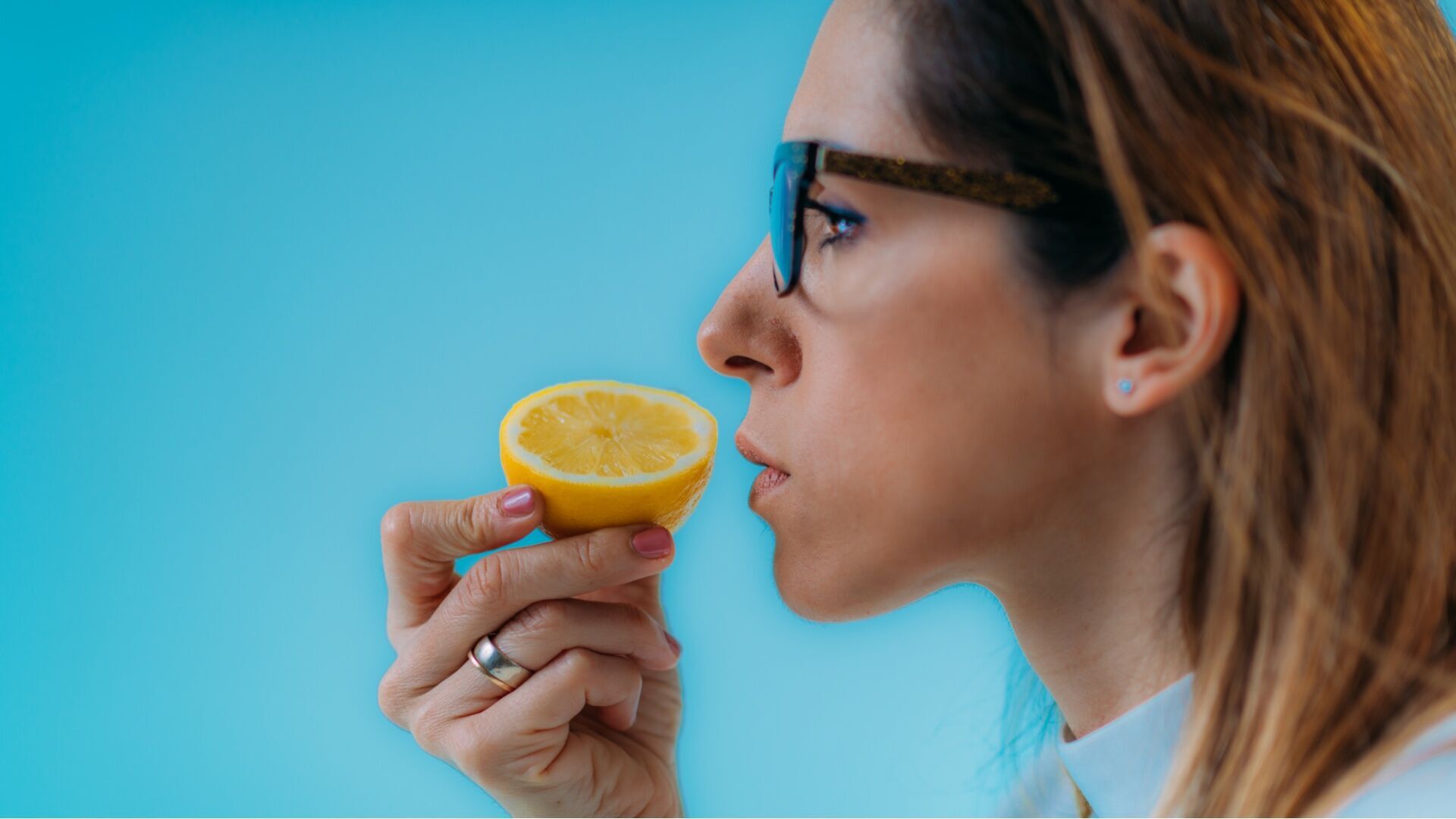 Втрата смаку та нюху – ключовий симптом COVID-19