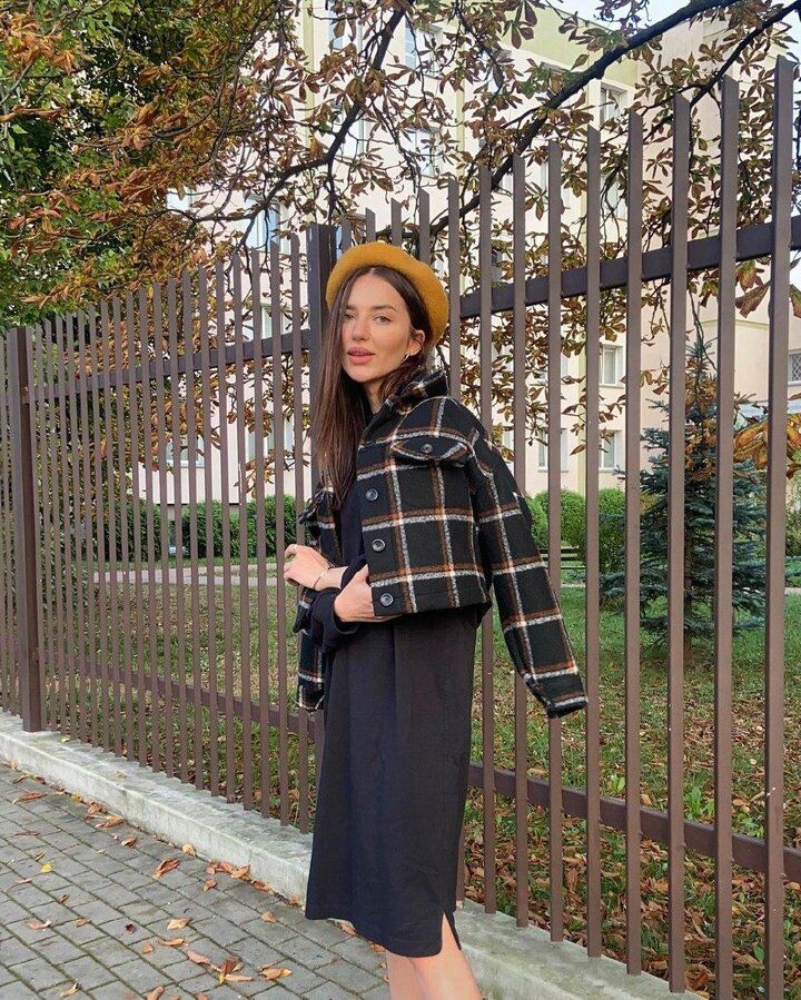 Як носити берет восени в стилі "Емілі в Парижі": добірка найкращих ідей