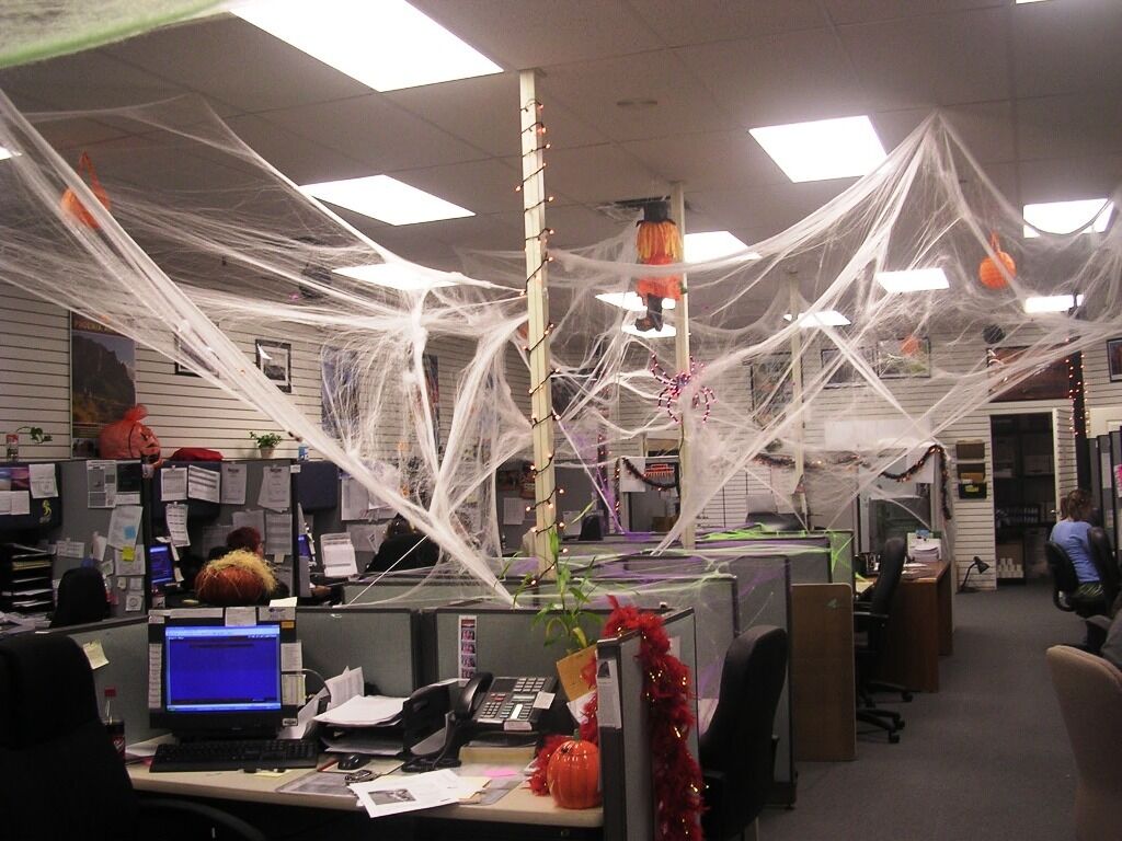 Декор для офиса на Хэллоуин