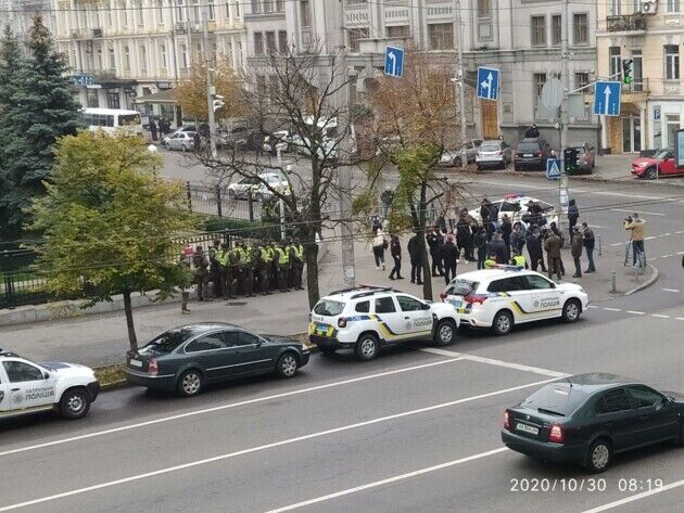 Конституційний суд охороняють силовики