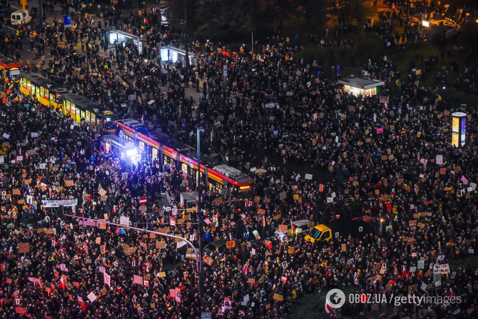 Центр Варшави був забитий учасниками протесту.