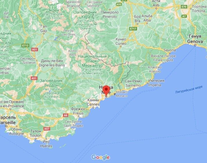 Во Франции стихия ударила по деревням в районе Ниццы.