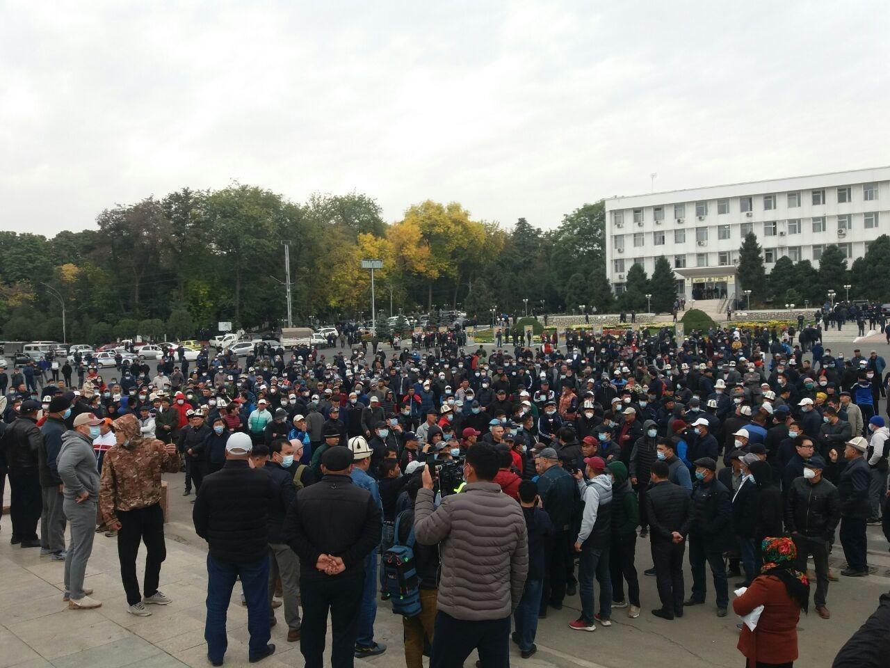 Митинг в Оше.