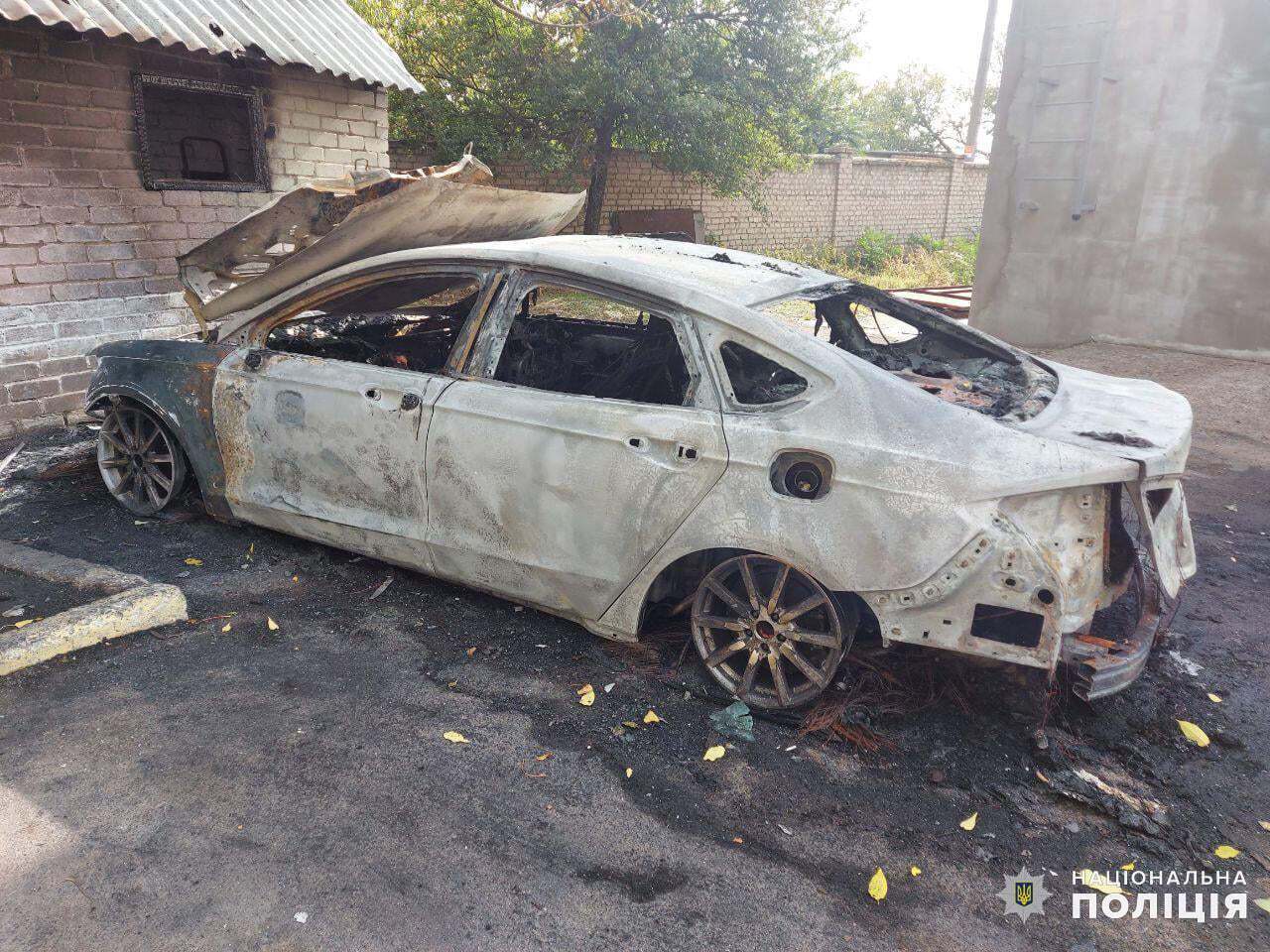 В Николаеве сожгли авто кандидату в депутаты от "Слуги народа". Фото