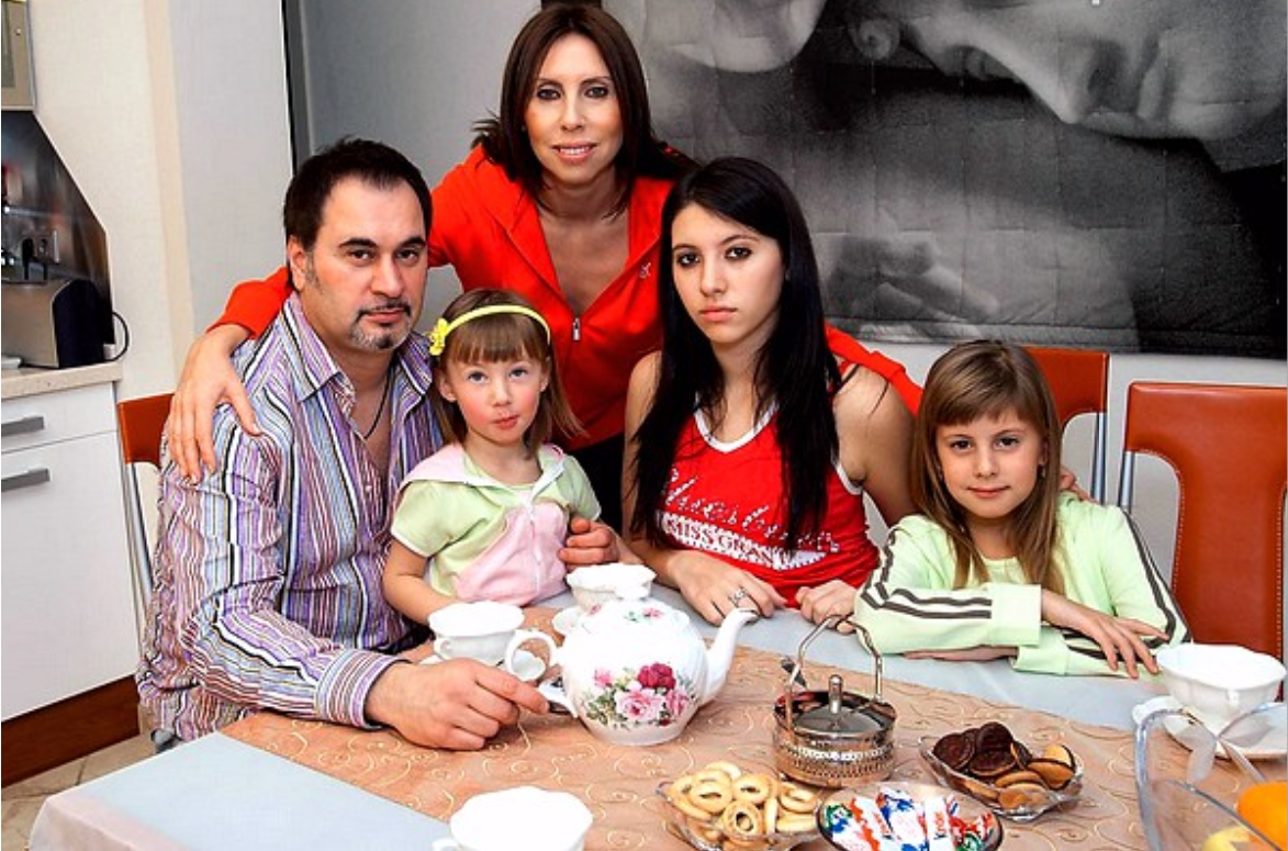 Валерій Меладзе з колишньою дружиною Іриною і дітьми