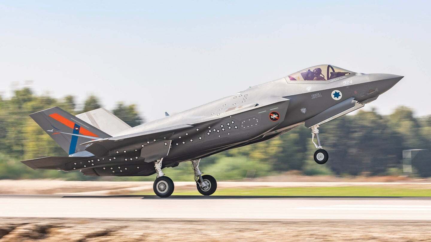 Истребитель пятого поколения F-35I Adir