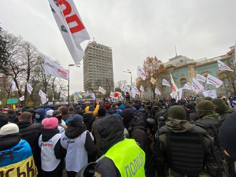 На митинге произошли столкновения с полицией