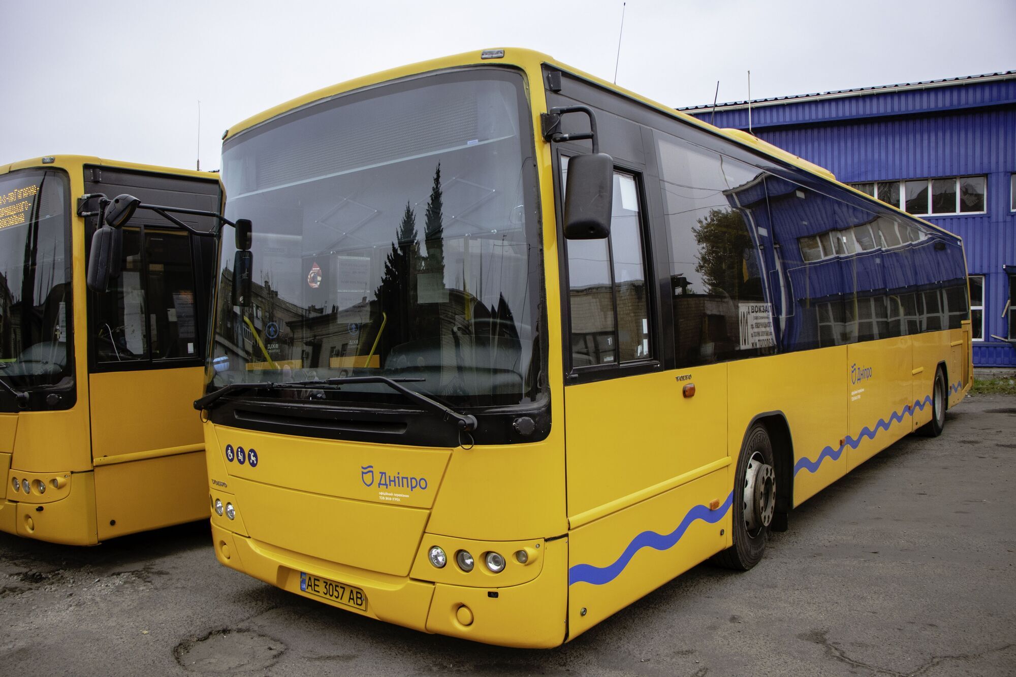 Дніпряни почали почуватися комфортно та безпечно в нових автобусах великої місткості